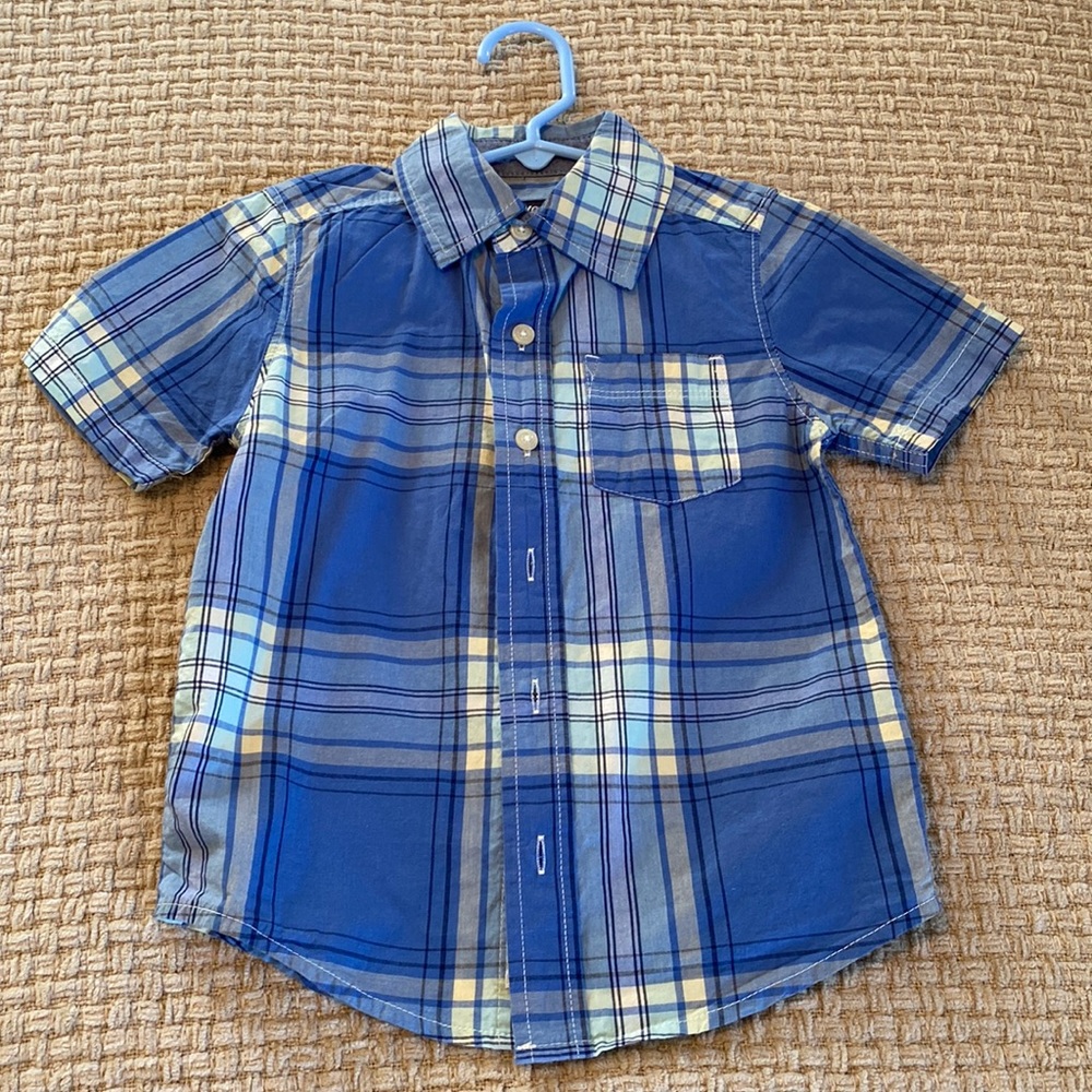 Shirt bundle! - Picture 4 of 4